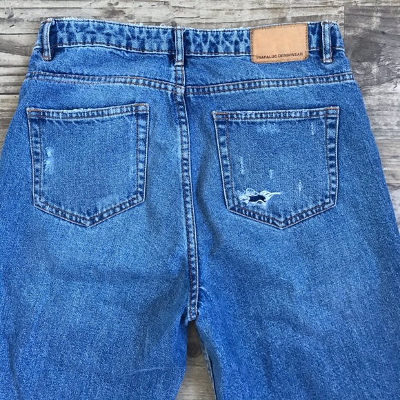 Zara Demin - Picture 6 of 6